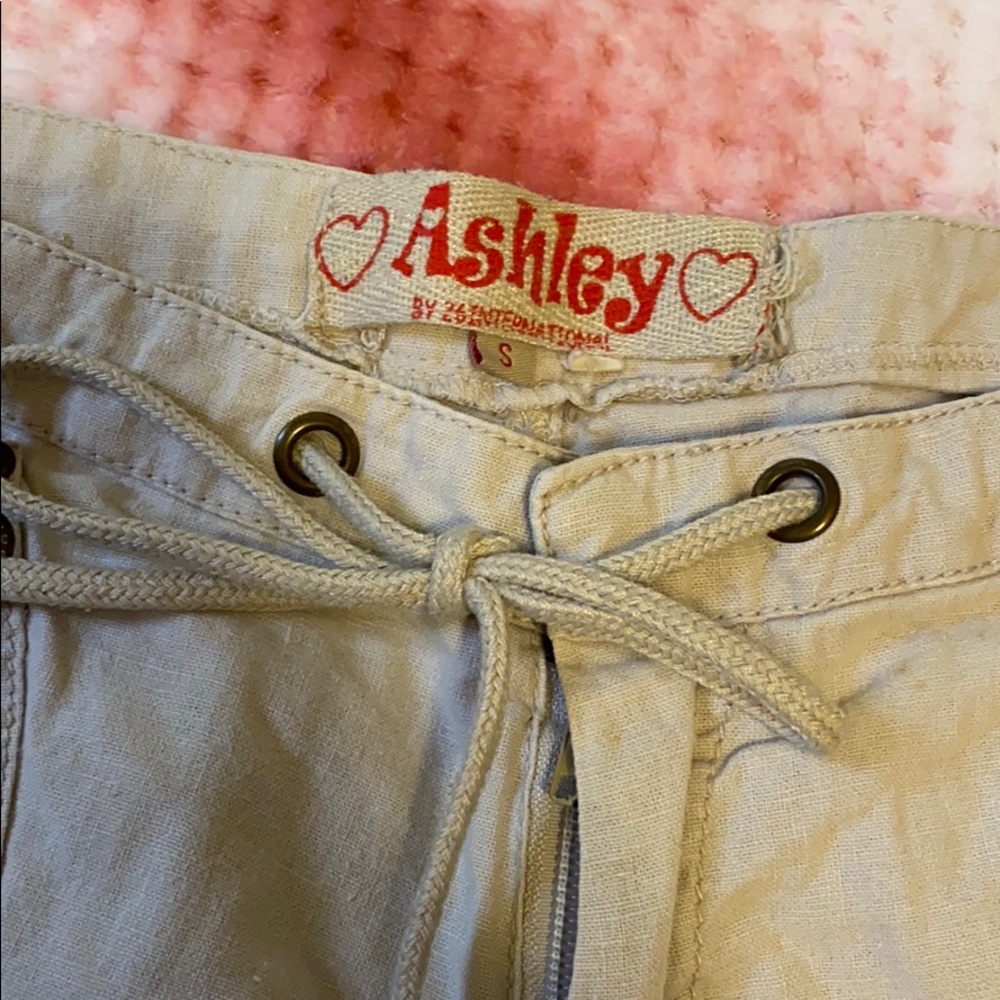 Shorts - Picture 4 of 4
